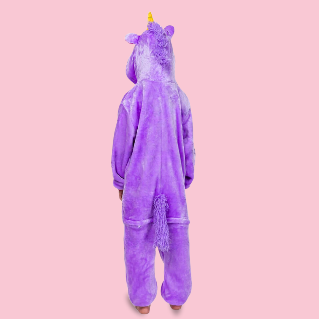 Kigurumi pyjama licorne enfant modele shojohi violet avec une corne jaune de dos