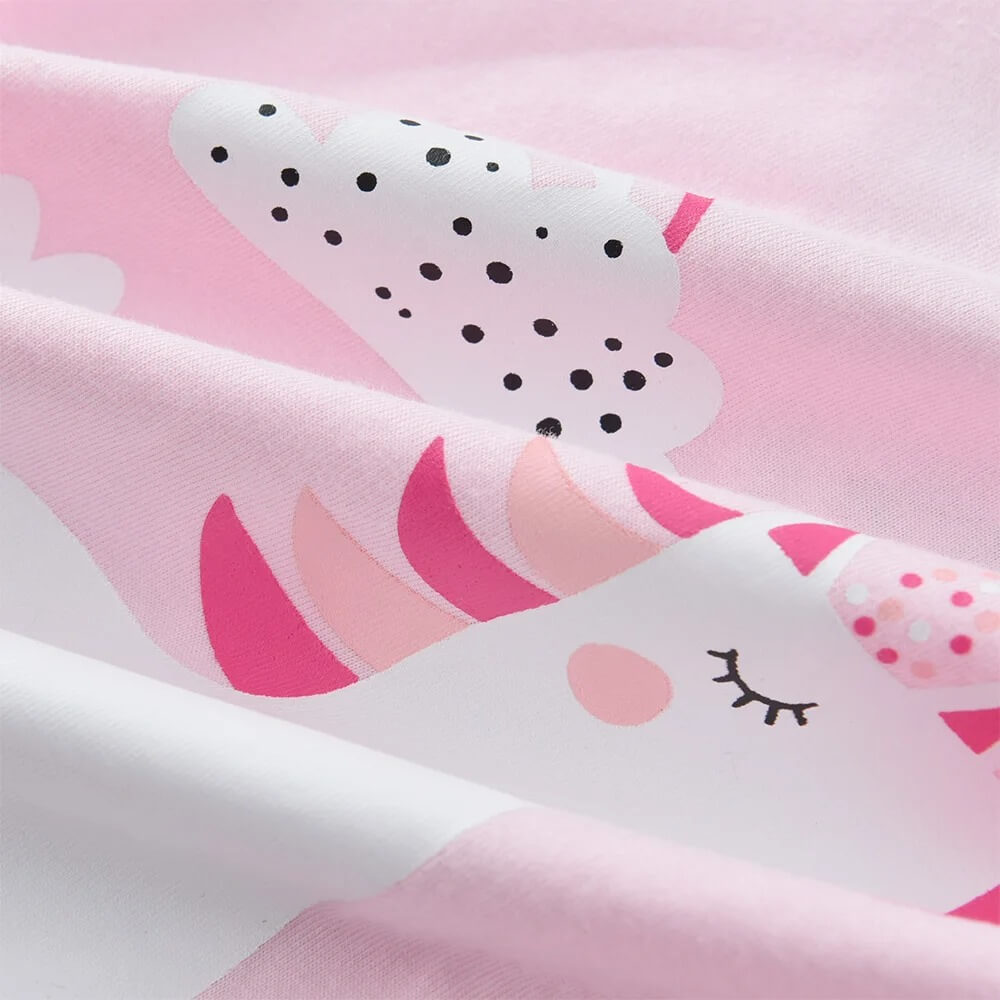 Pyjama licorne pour fille tout doux en coton bleu et rose détail du motif licorne
